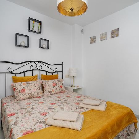 Nice Apartments 20 Meters From The Beach Fuengirola Exterior photo
